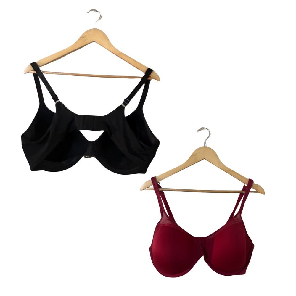 Bali Set of Two Lightly Lined Bras Red and Black Size 42C